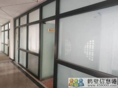 出租市中心辦公室4間，交通便利，價(jià)格面議