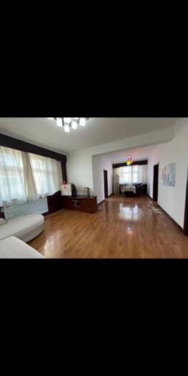 房屋布局合理，適合一家人居住。